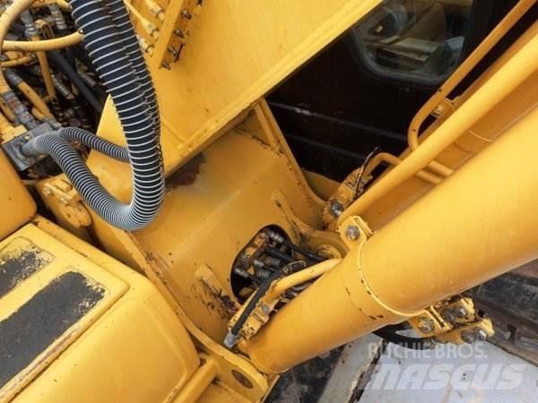 Komatsu PC 130-6K حفارات زحافة