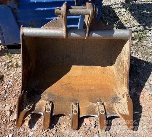 Komatsu WB 97S-2 لوادر ذات جرافات عكسية