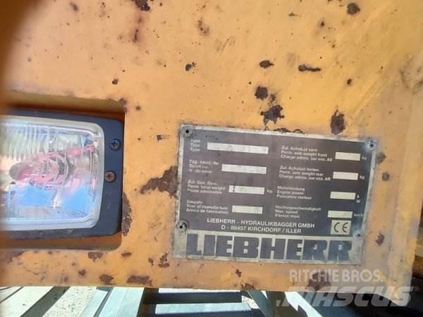 Liebherr A310 B حفارات بعجل