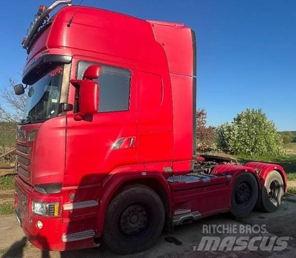 Scania R520 وحدات الجر