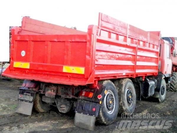 Tatra 815 (10V motor) شاحنات قلابة