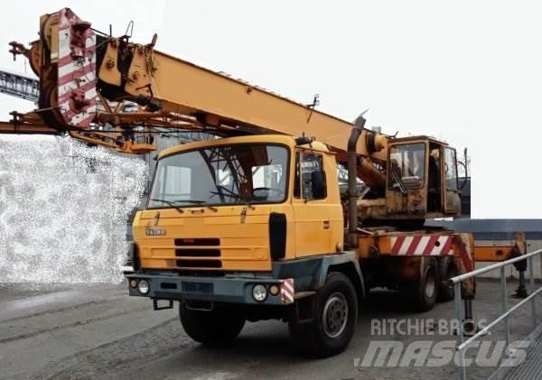 Tatra 815 +AD 20.2 (CKD شاحنات الرافعات