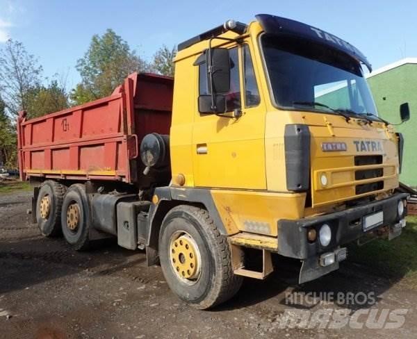 Tatra T 815 شاحنات قلابة