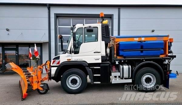 Unimog U 423 معدات نشر الرمال والملح