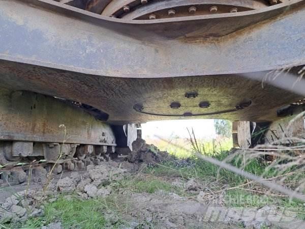 Volvo EC 140 BLC حفارات زحافة