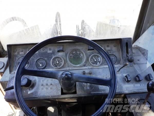 ZTS UNC 200 لوادر بعجل
