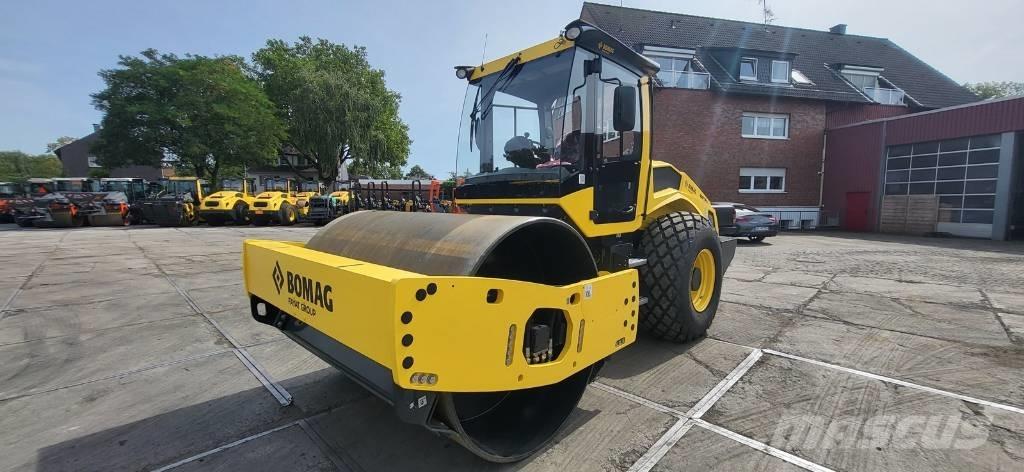 Bomag BW 213 D-5 مداحل أحادية الأسطوانة