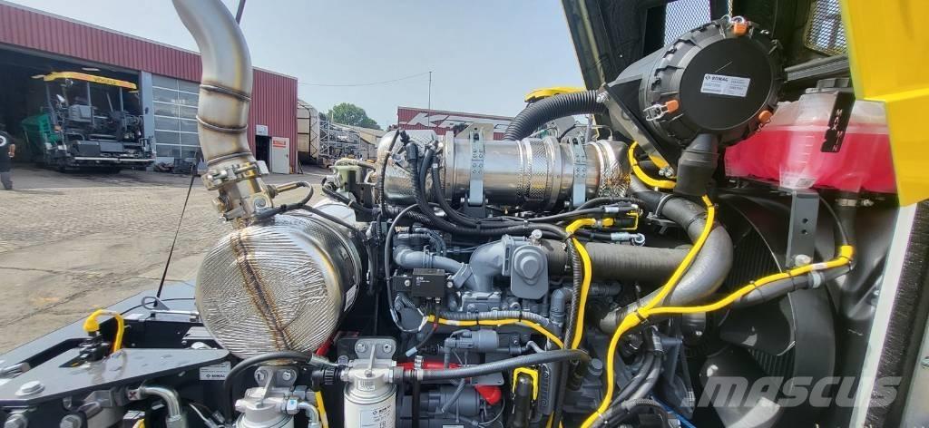 Bomag BW 213 D-5 مداحل أحادية الأسطوانة