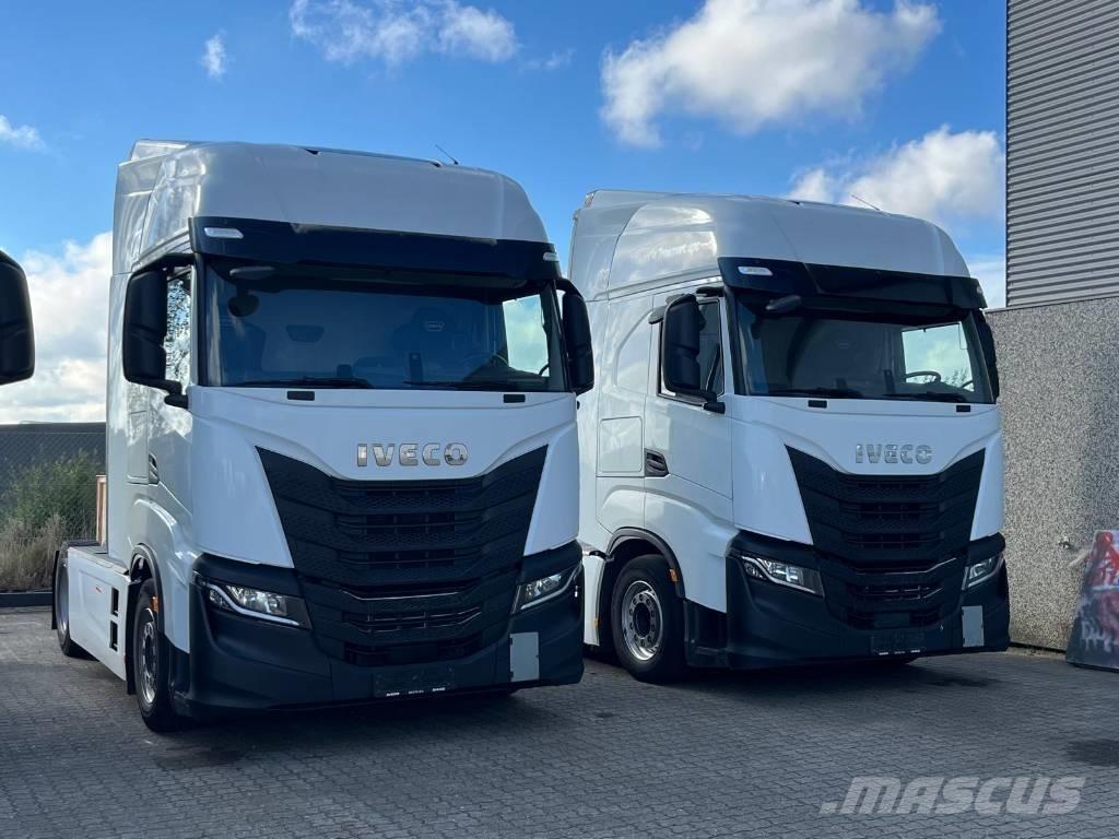 Iveco S-Way AS 440 وحدات الجر