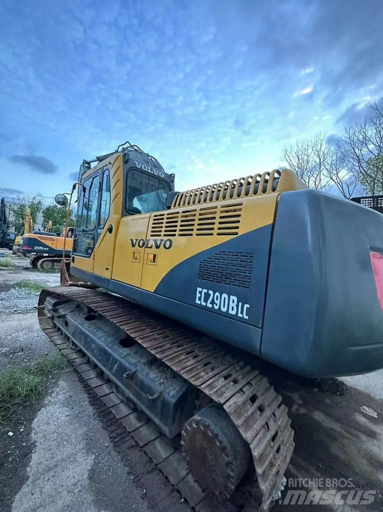 Volvo EC 290 B حفارات زحافة