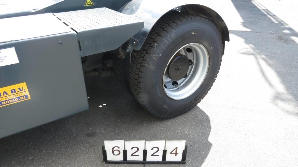 Terberg YT182 جرارات صالات المطارات