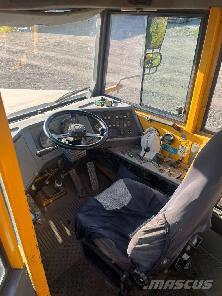 Volvo A 30 C ساحبات مفصلية