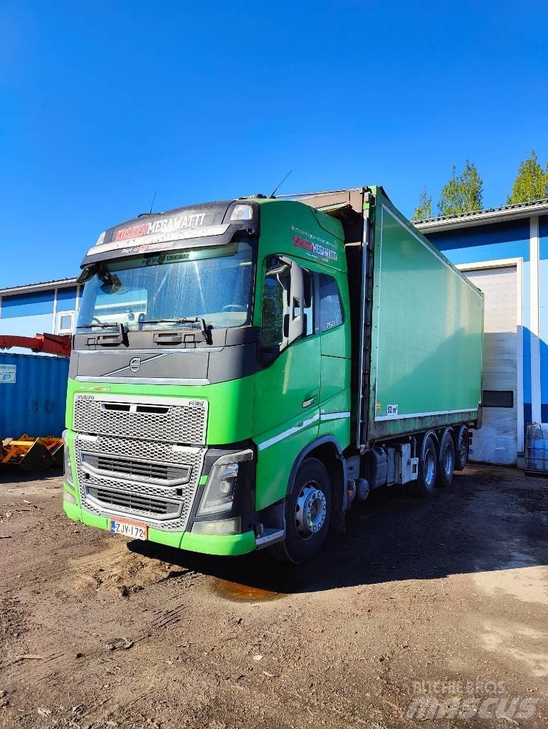 Volvo FH 16 750 شاحنات نقل ألواح الخشب