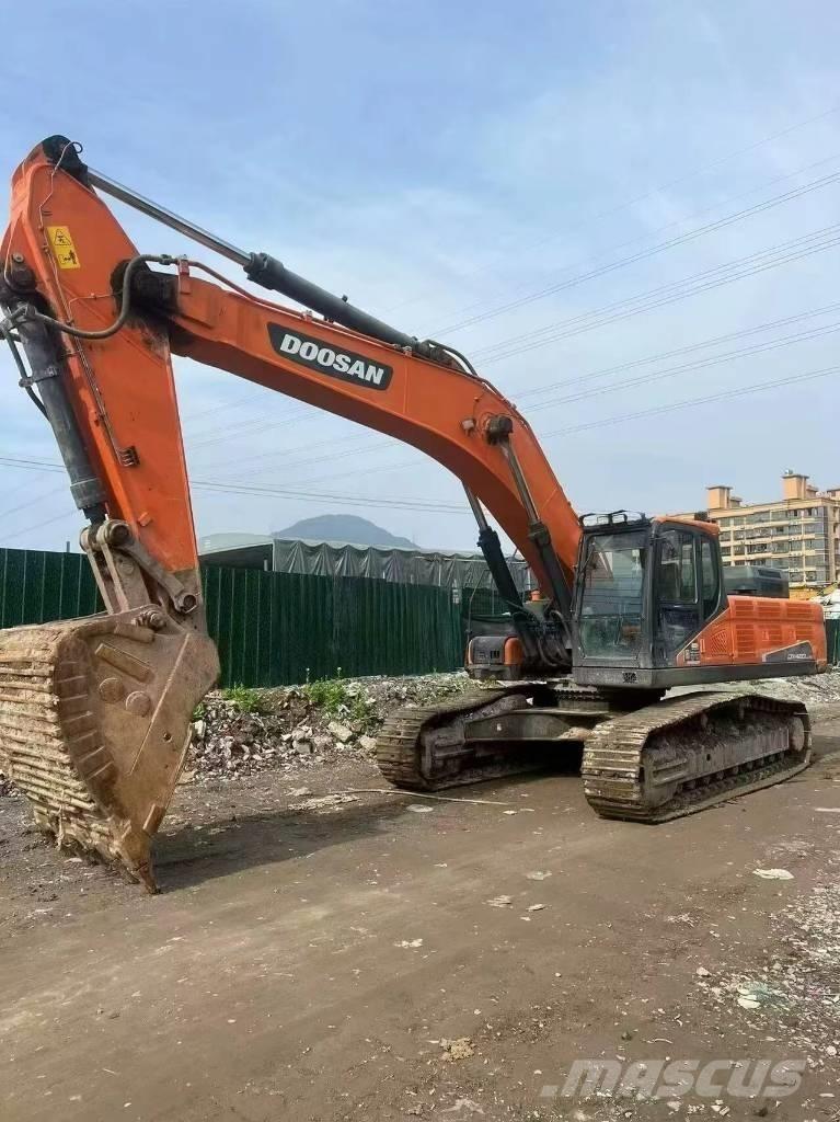 Doosan DX420LC حفارات زحافة