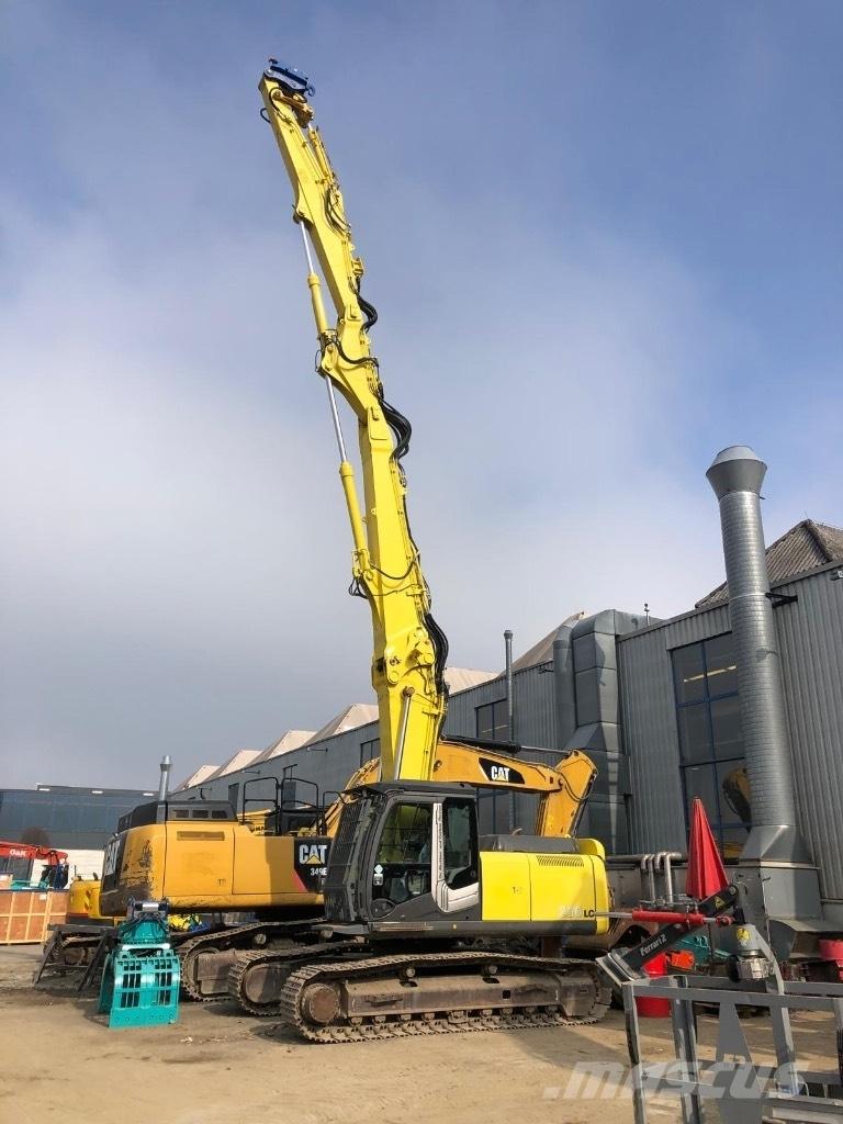 Hitachi LC 250 حفارات هدم