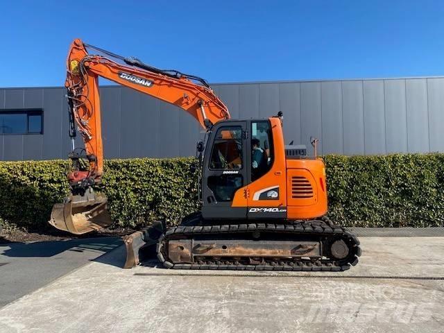 Doosan DX140 LCR-5 حفارات زحافة