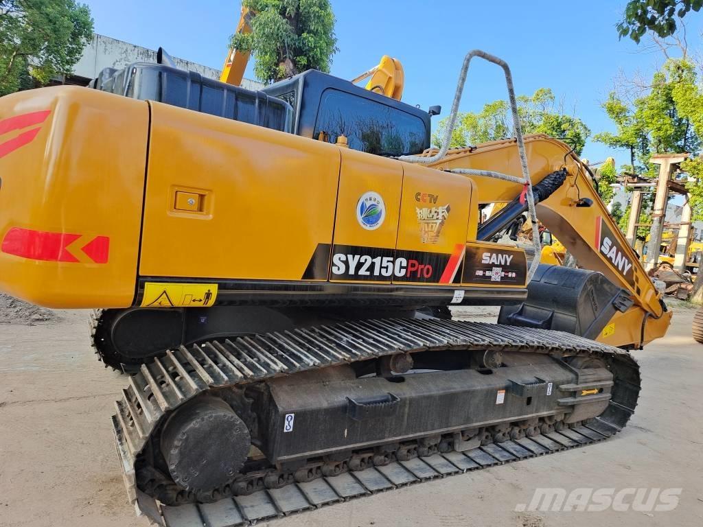 Sany SY 215 C حفارات زحافة