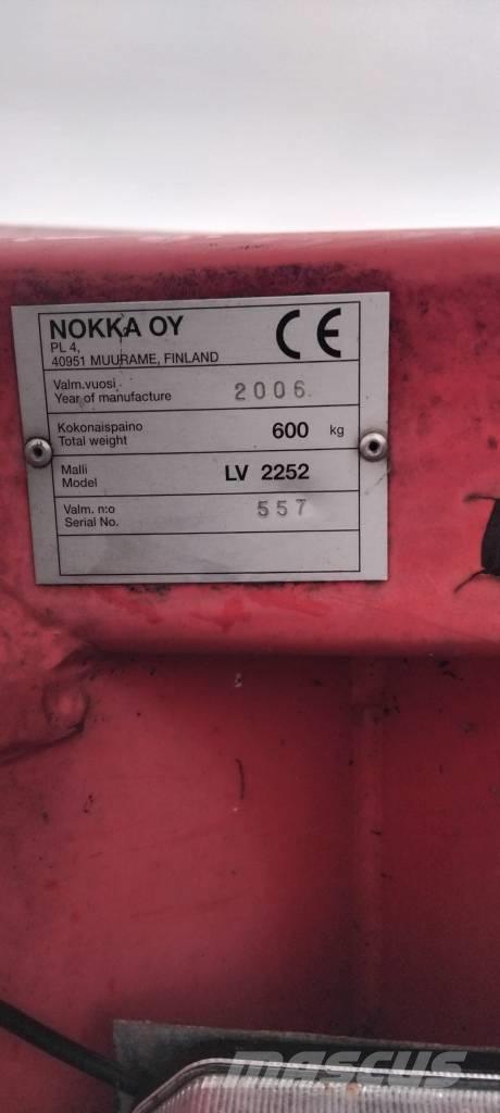 Esko 2252 قاذفات الجليد