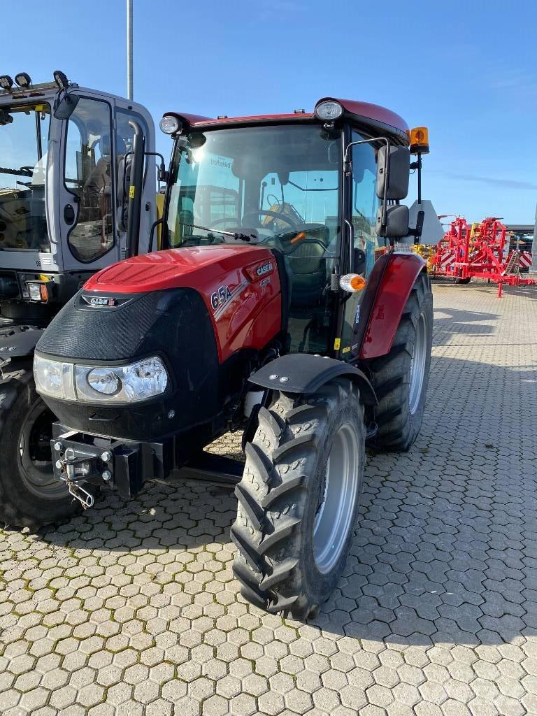 Case IH Farmall 65 A الجرارات