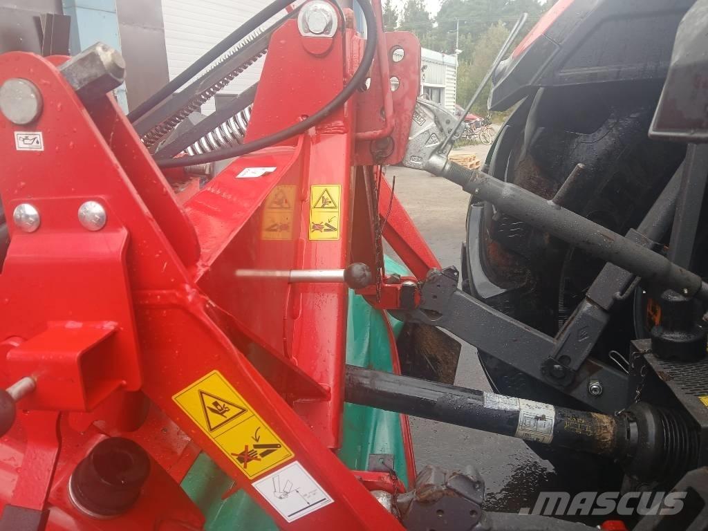 Kverneland 3336FS جزازات مكيفات