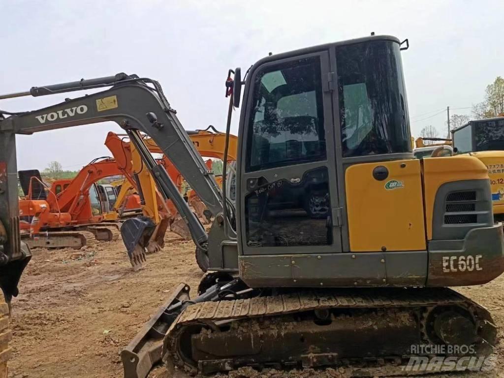 Volvo EC 60 C حفارات زحافة