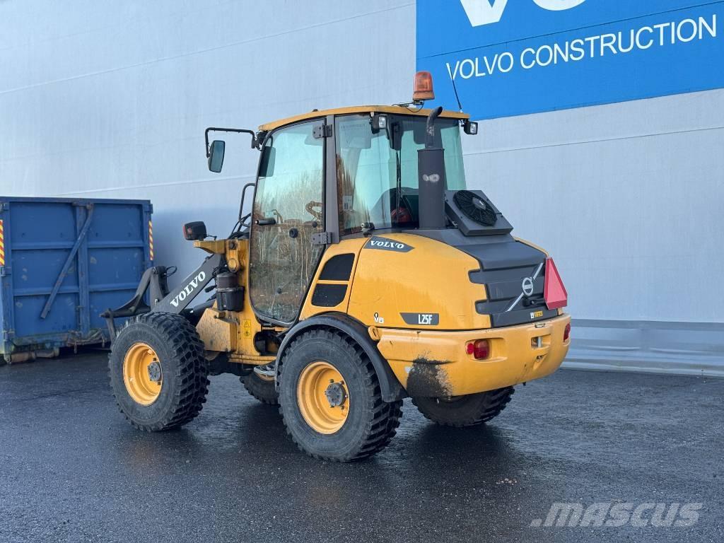 Volvo L 25 F لوادر بعجل
