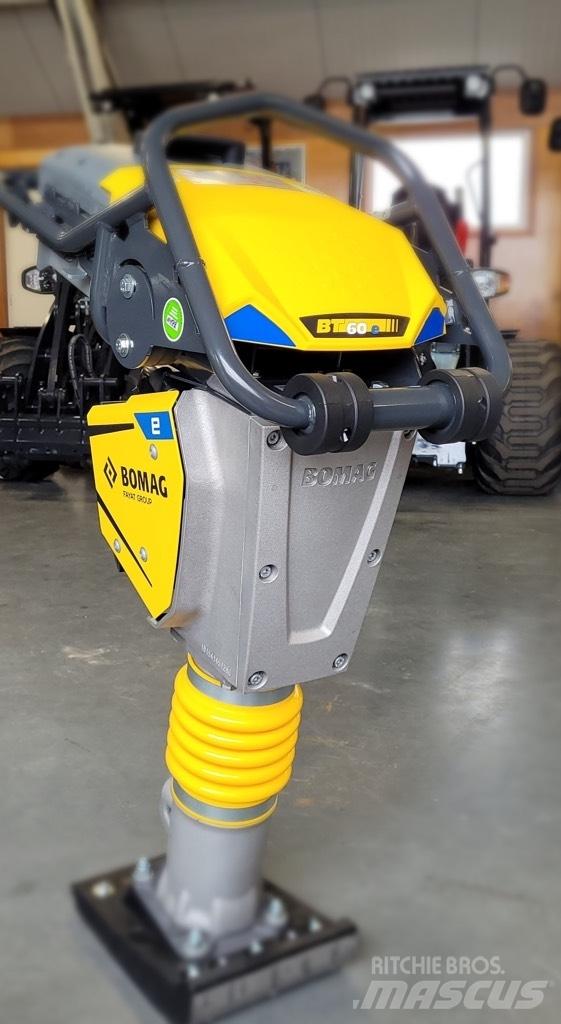 Bomag BT 60e دكاكات أفقية