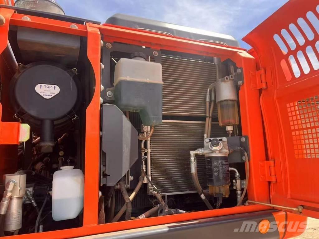 Doosan DX150W-9C حفارات بعجل