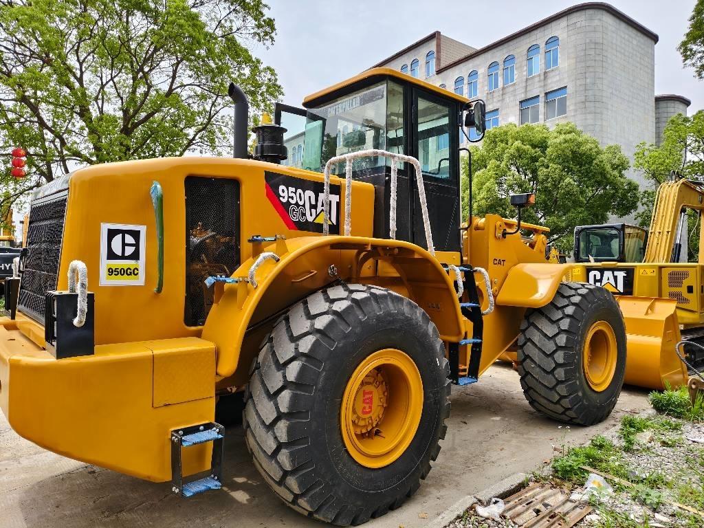 CAT 950 GC لوادر بعجل