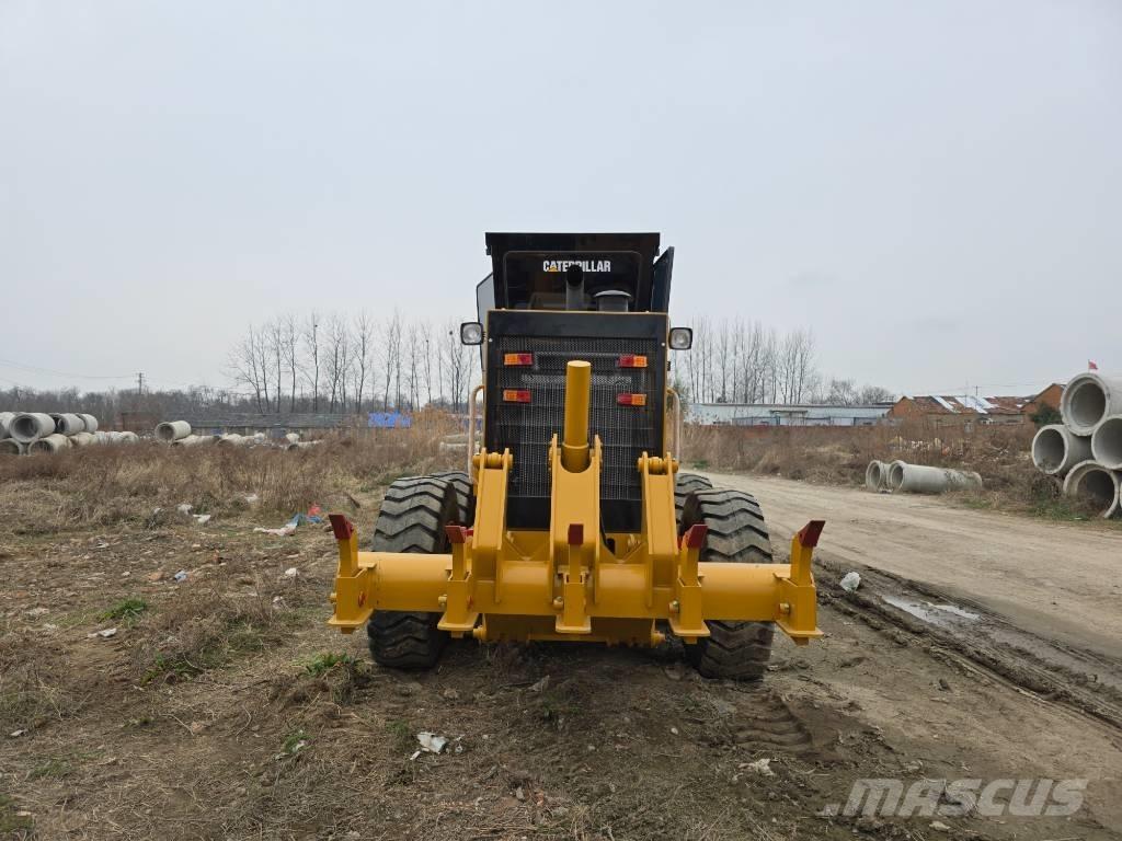 CAT 140K معدات تمهيد الطرق