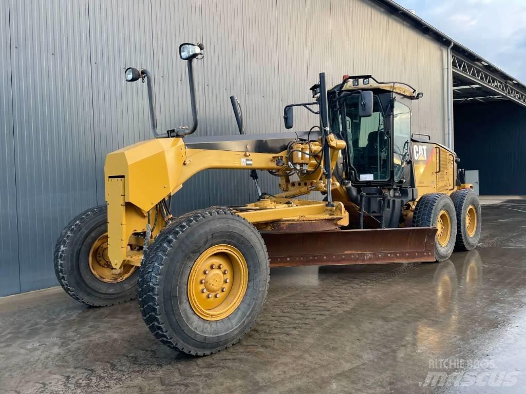 CAT 160M (140) معدات تمهيد الطرق
