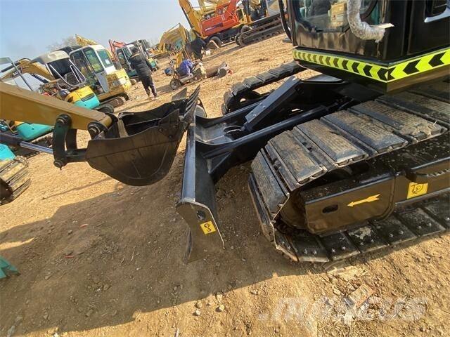 Sany SY75C حفارات زحافة