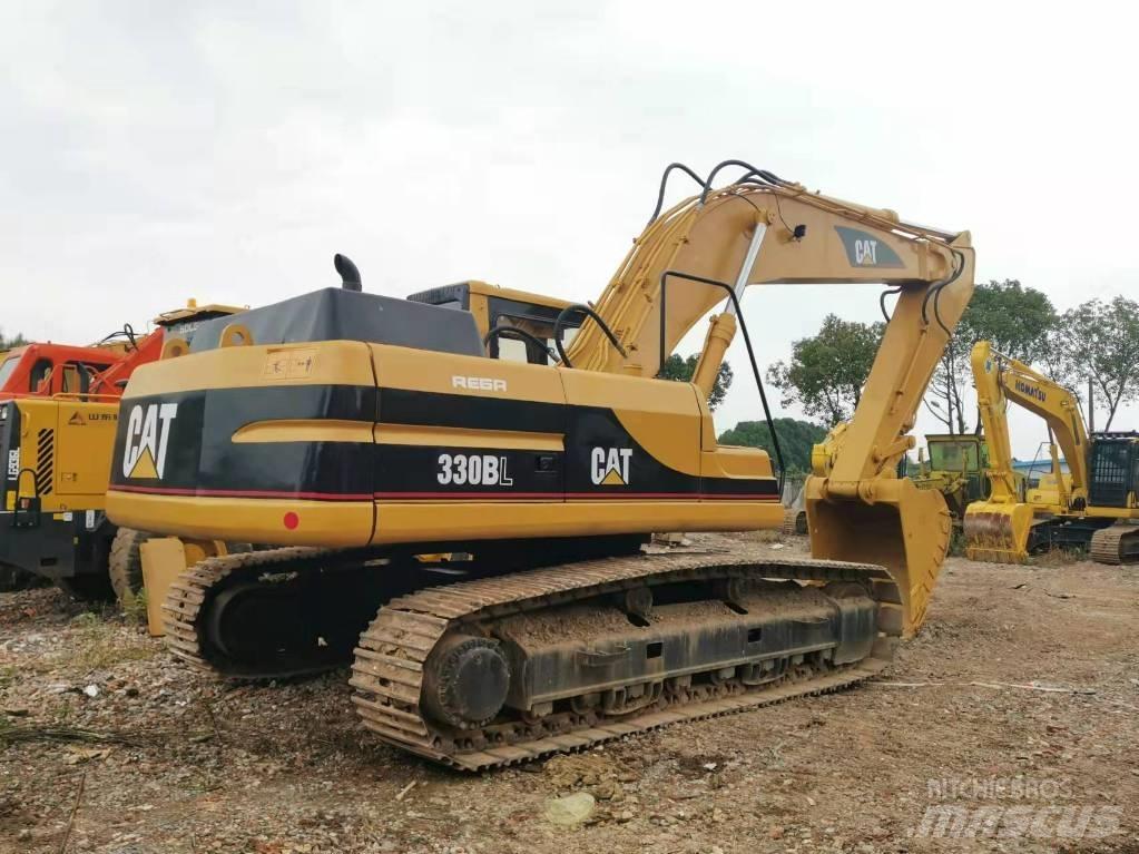 CAT 330BL حفارات زحافة