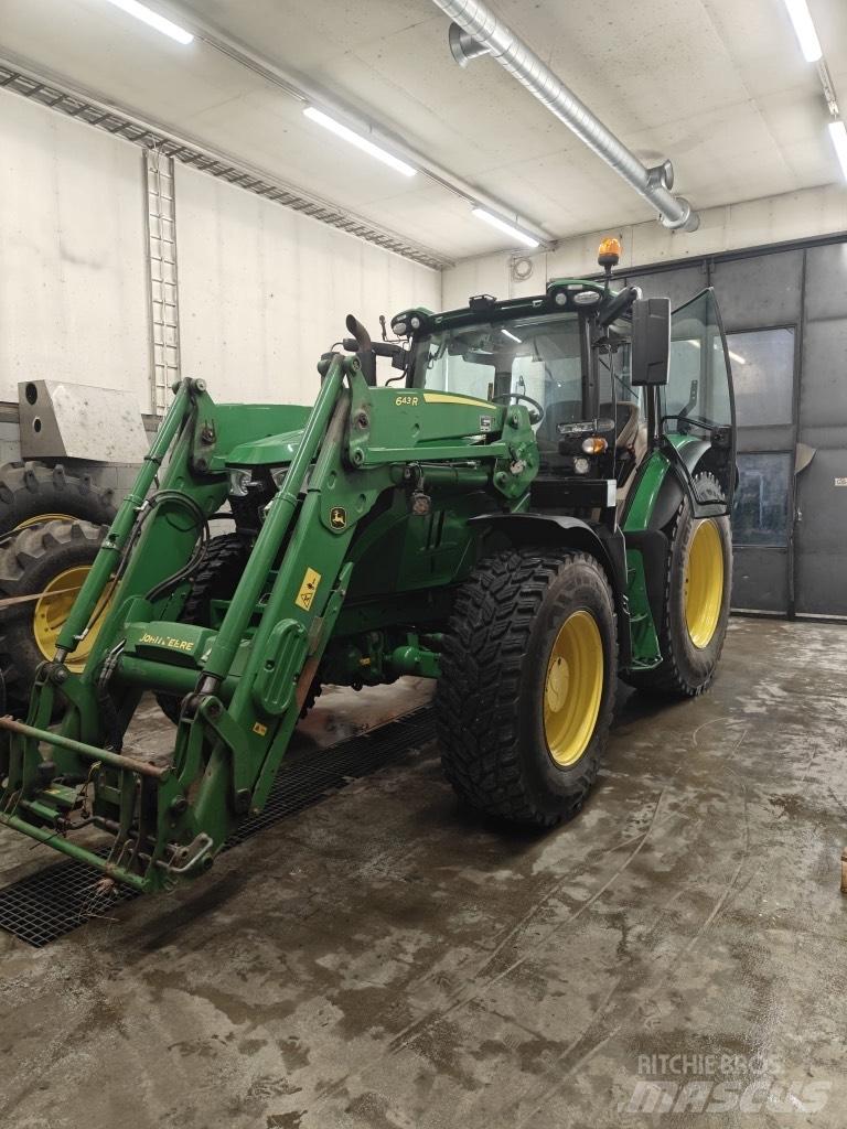 John Deere 6155 R الجرارات