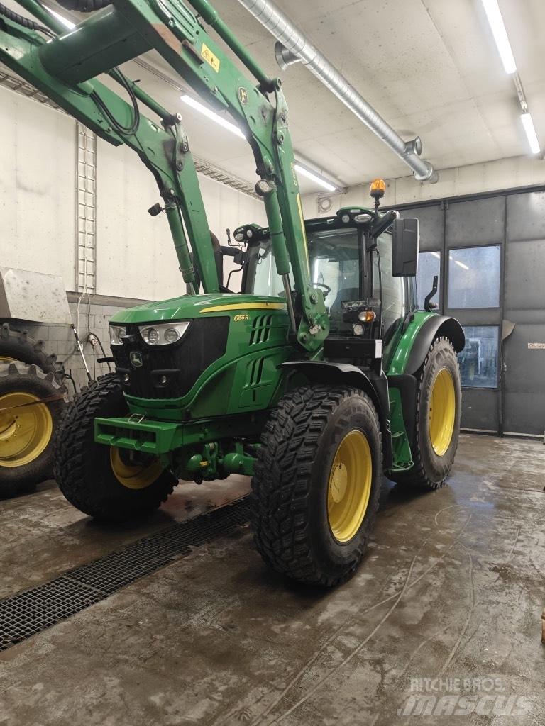 John Deere 6155 R الجرارات