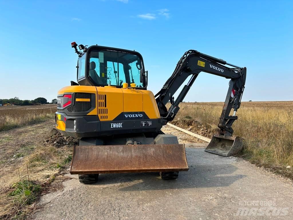 Volvo EW 60 E حفارات بعجل