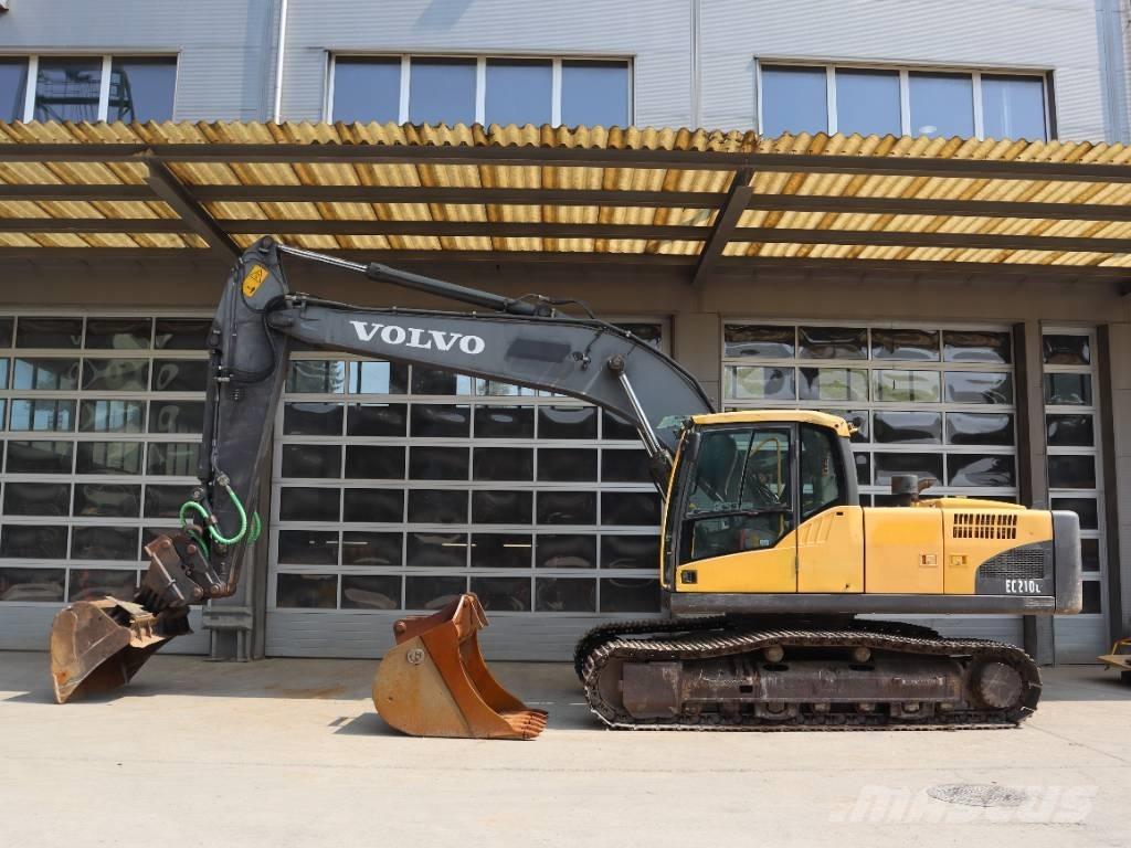 Volvo EC 210 C N حفارات زحافة
