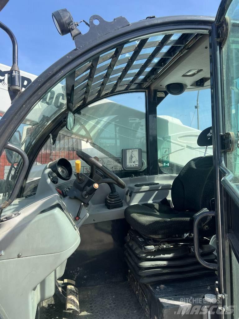 Bobcat TL 38.70 HF مناولات متداخلة