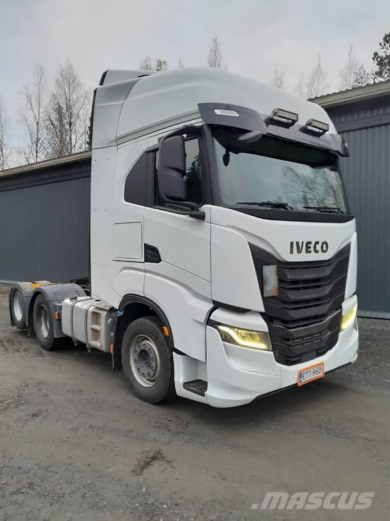 Iveco S-Way AS 440 وحدات الجر