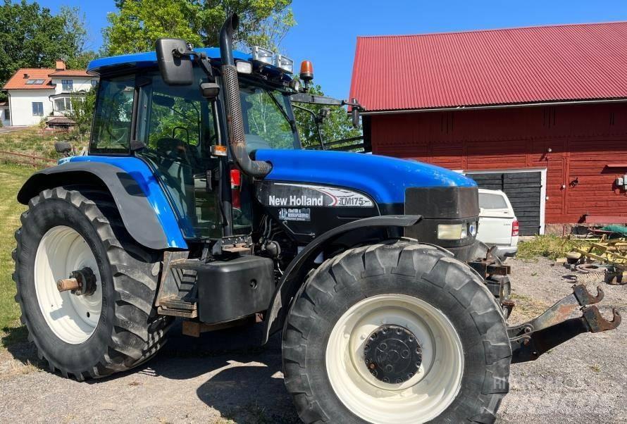 New Holland TM 175 الجرارات