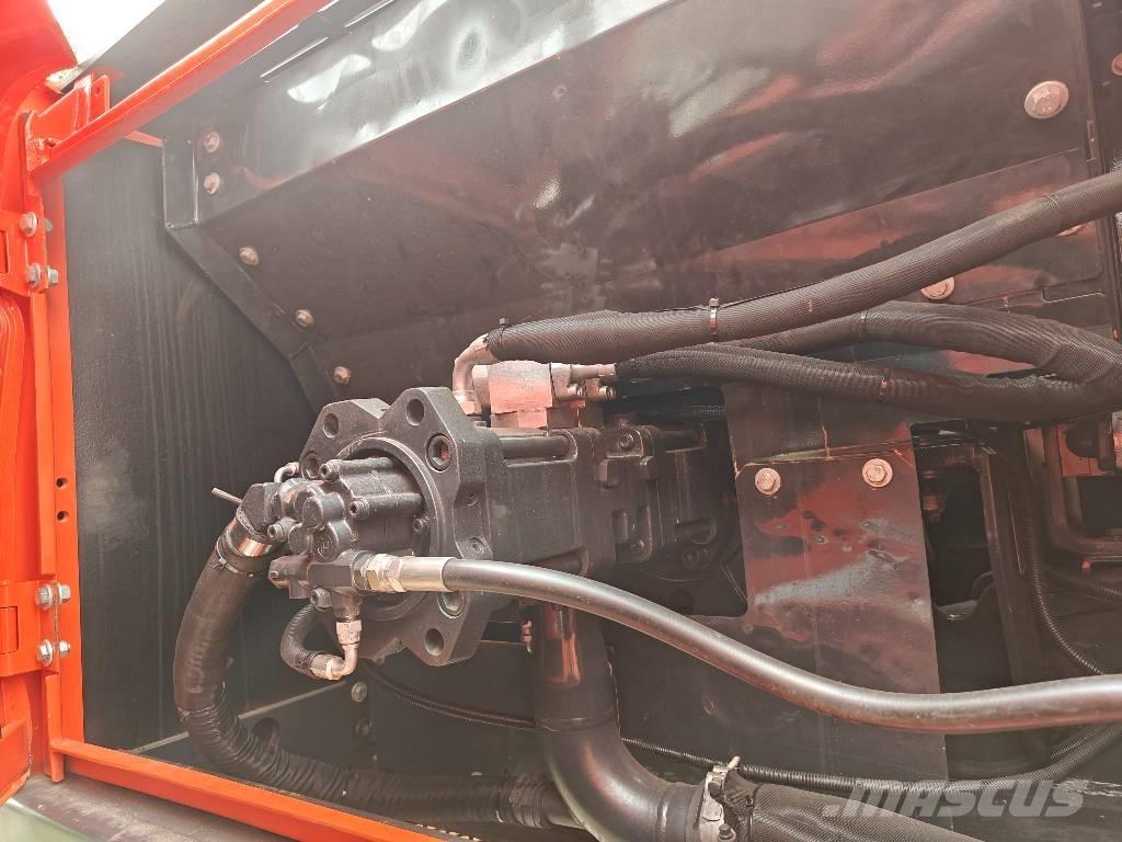 Doosan DX 225 LC-9C حفارات زحافة