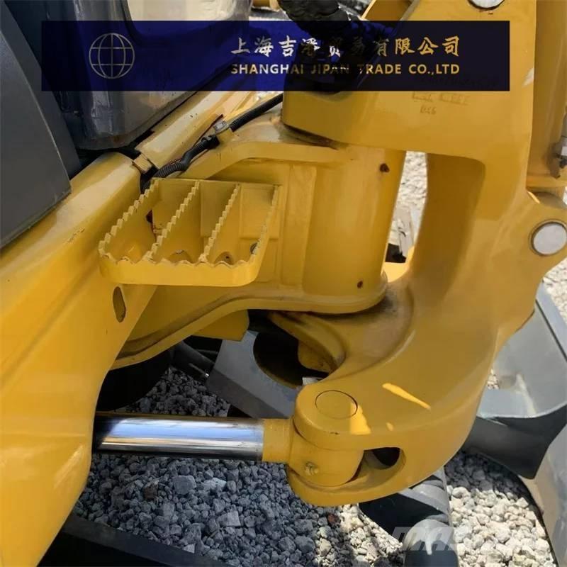Komatsu PC 50 MR حفارات صغيرة أقل من 7 طن (حفارات صغيرة)
