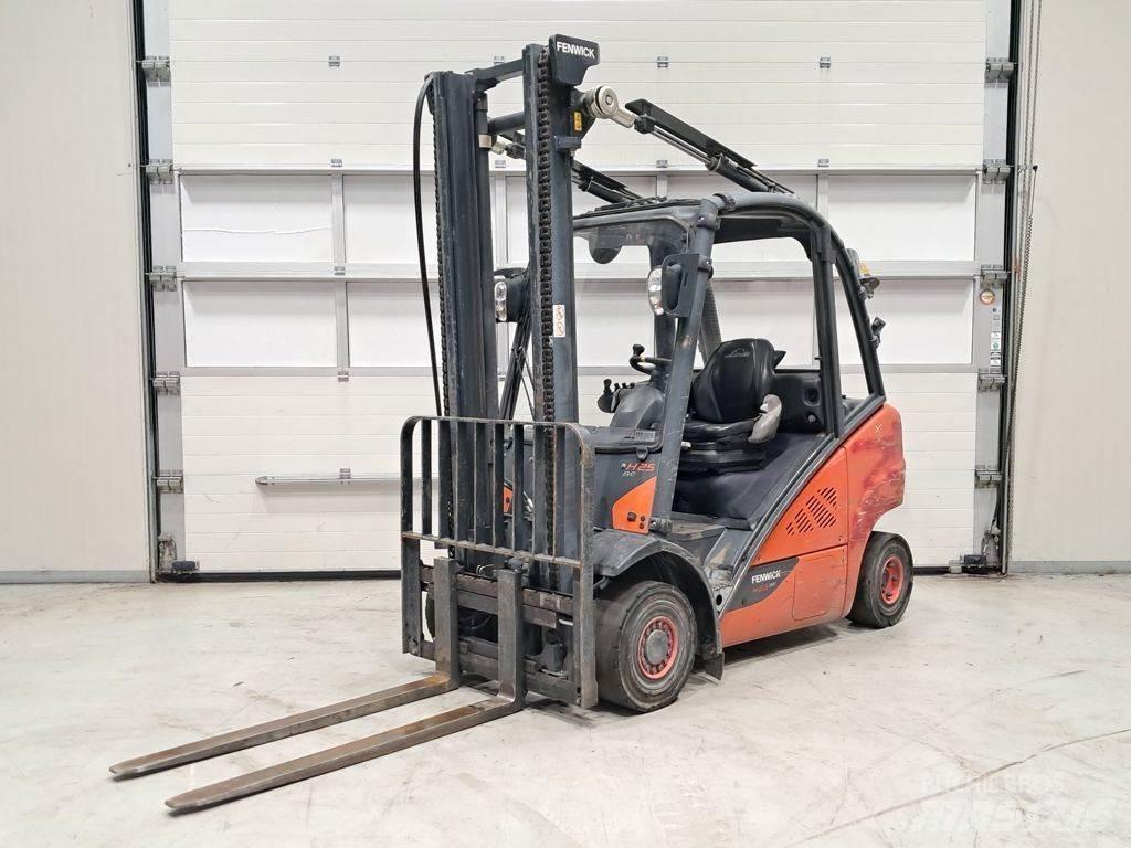 Linde H25D-02 شاحنات الديزل