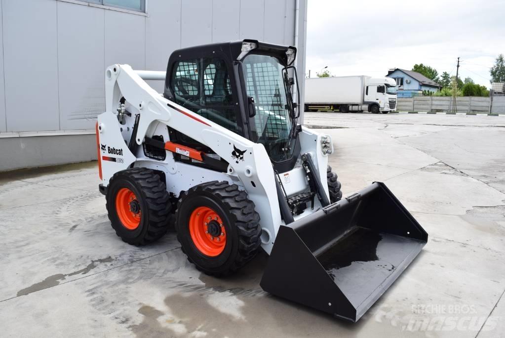 Bobcat S 650 لوادر انزلاقية التوجيه