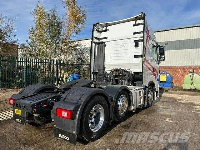 Iveco S-Way 570 وحدات الجر