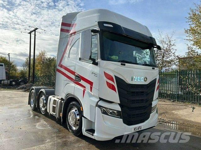 Iveco S-Way 570 وحدات الجر