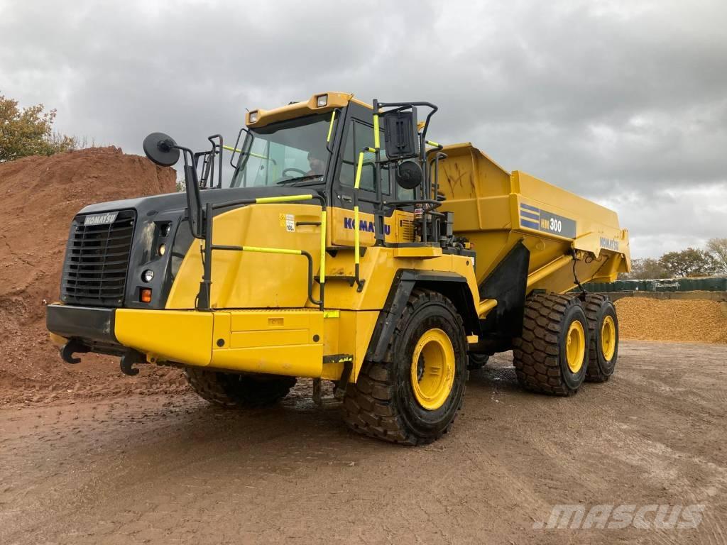 Komatsu HM300-5E0 ساحبات مفصلية