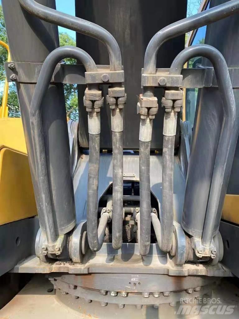 Volvo EC 360 B LC حفارات زحافة