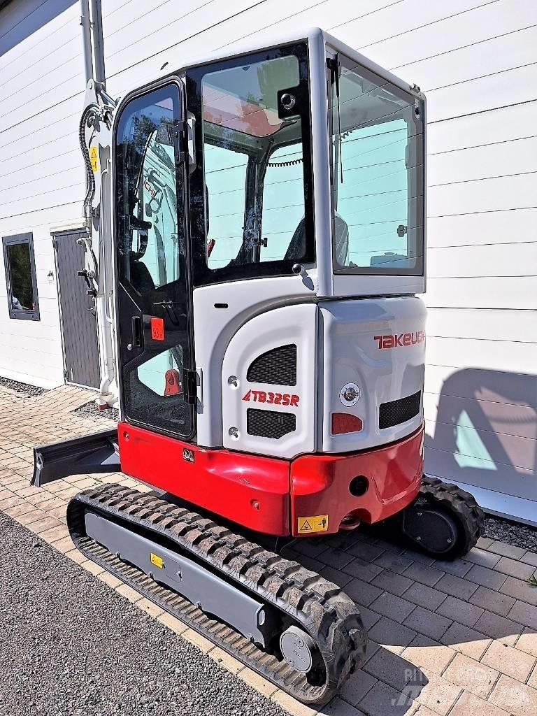 Takeuchi TB325R حفارات صغيرة أقل من 7 طن (حفارات صغيرة)