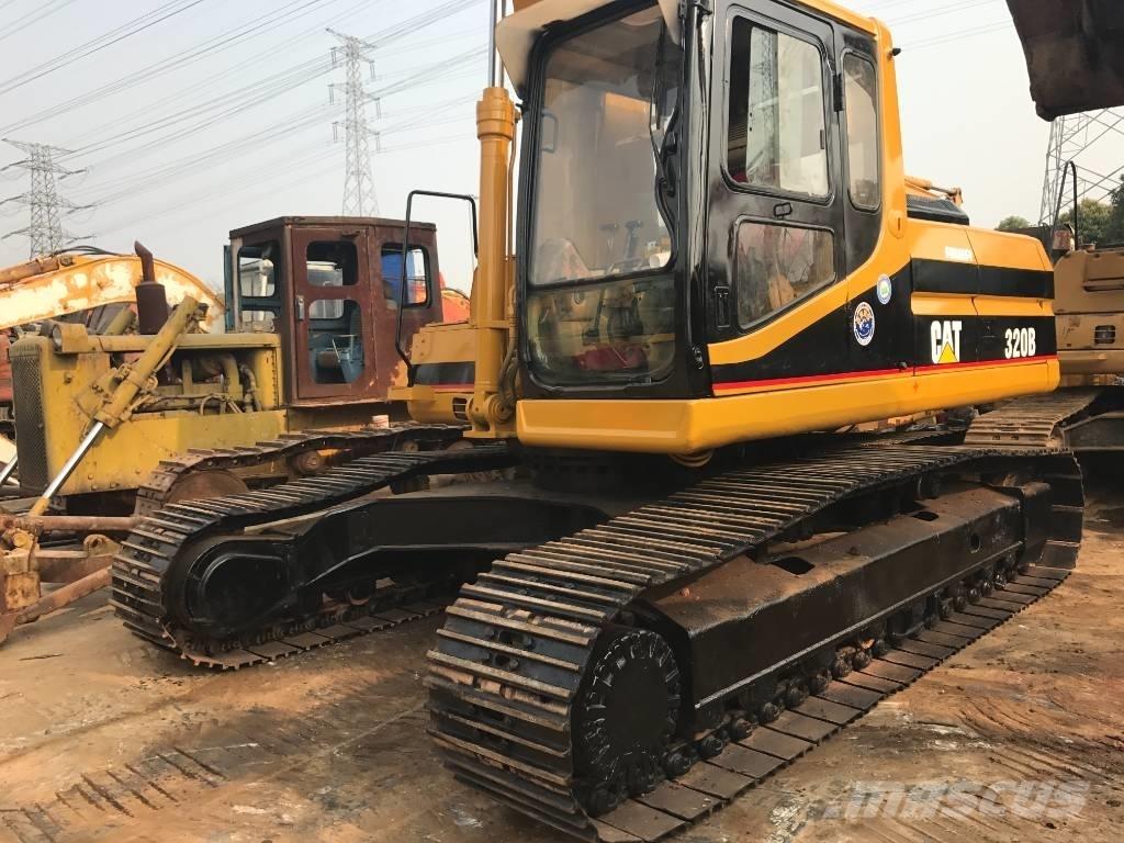 CAT 320B حفارات زحافة